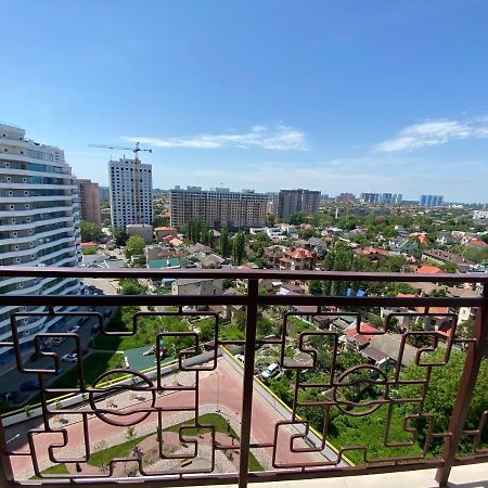 Arcadia Comfort Apartments Odessa Eksteriør billede