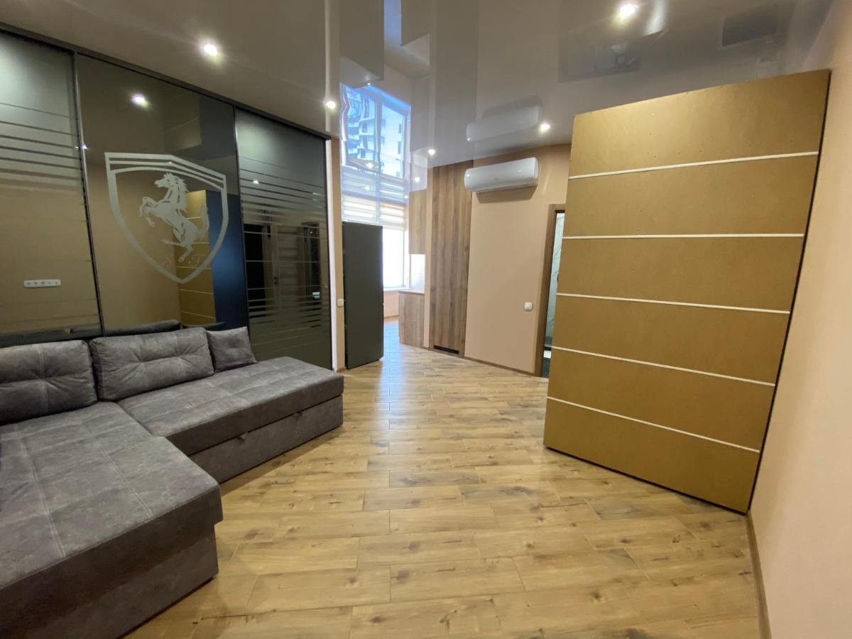 Arcadia Comfort Apartments Odessa Eksteriør billede